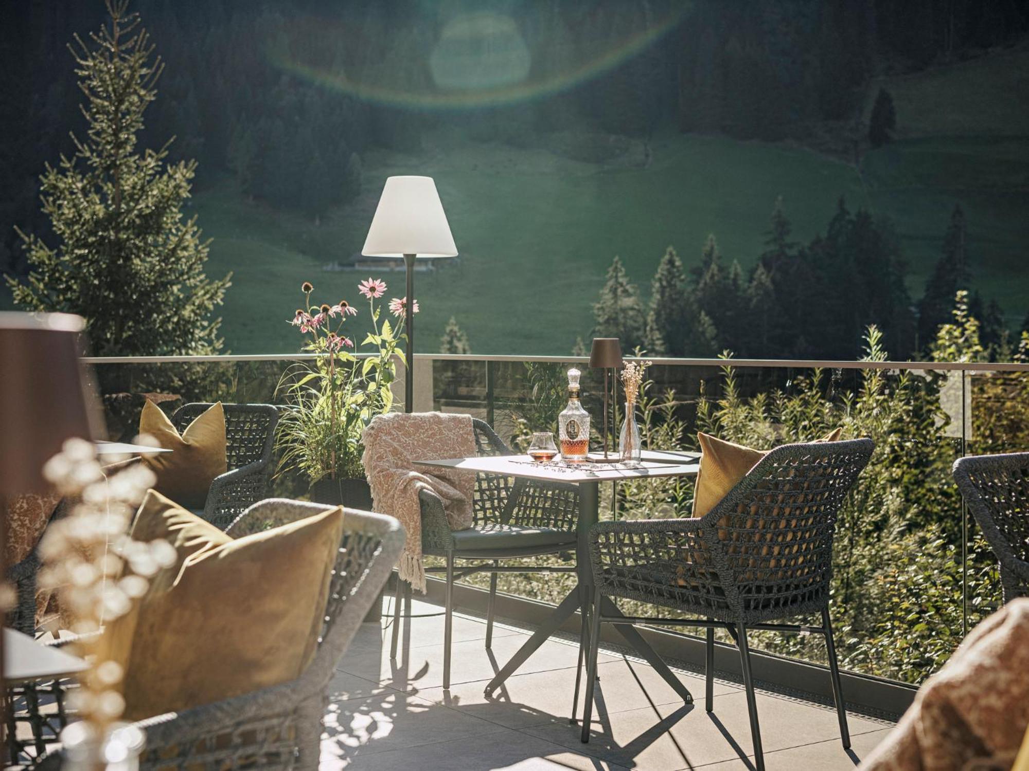 Hotel Bergkristall Zillertal - Adults Only 14 Years Plus Hippach Eksteriør billede