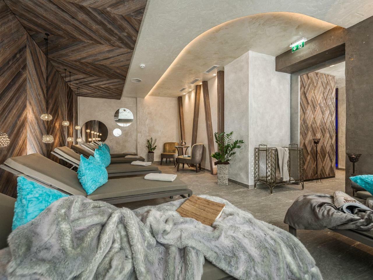 Hotel Bergkristall Zillertal - Adults Only 14 Years Plus Hippach Eksteriør billede